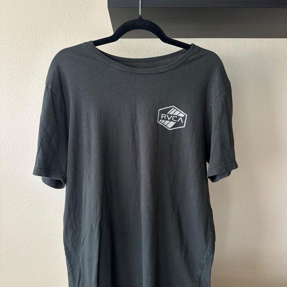 Rvca Men's Black and Grey T-shirt